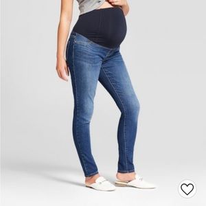 Isabel Maternity Over-Belly Skinny Jeans Mid- Light Wash — Size 8
